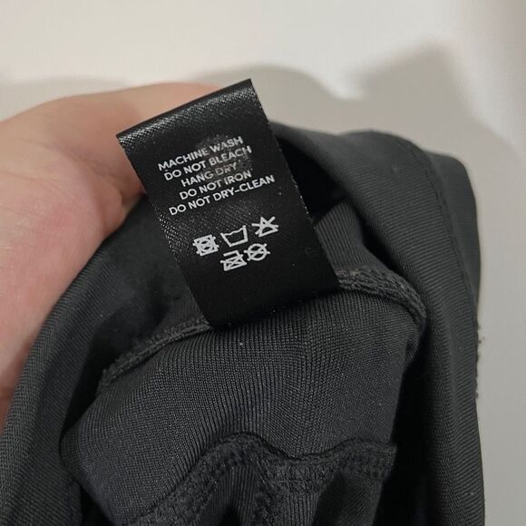 Pop Fit Leggings with Pockets on the Sides Size Medium Dark Gray - Picture 5 of 5